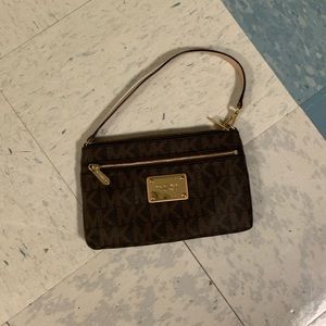 Michael kors large wristlet